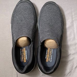 New - Sketcher’s Extra Wide Fit Air Cooled Memory Foam Shoes - Men’s 13